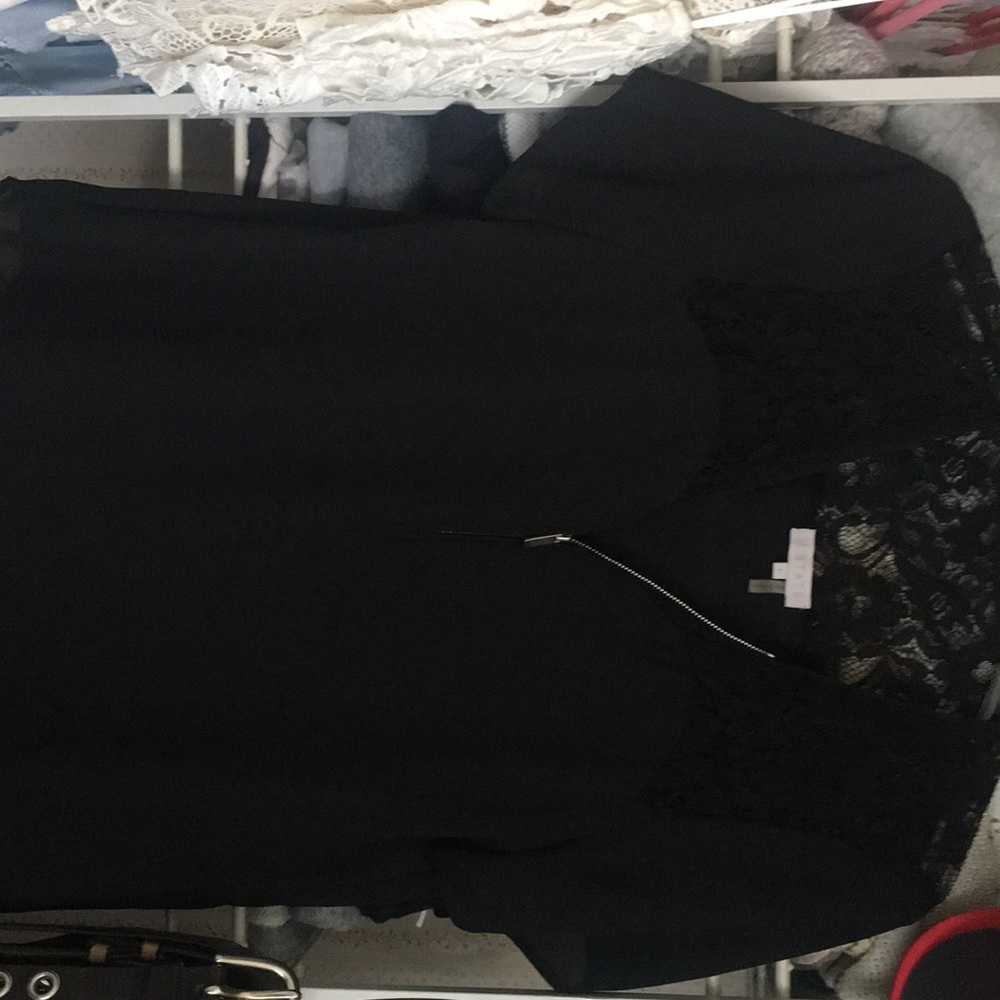 Short Sleeve Blouse with Lace